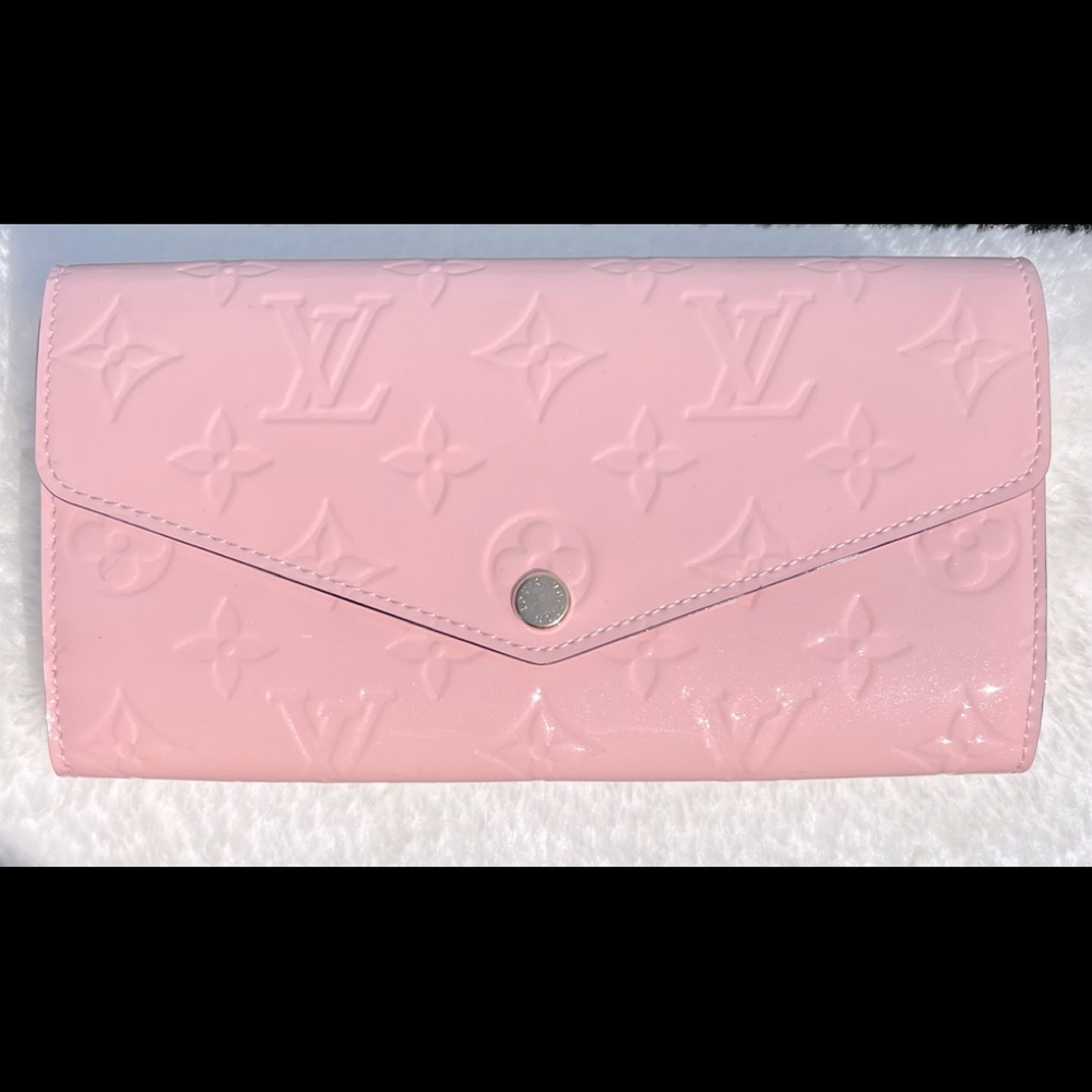 LOUIS VUITTON ~ Sarah Wallet